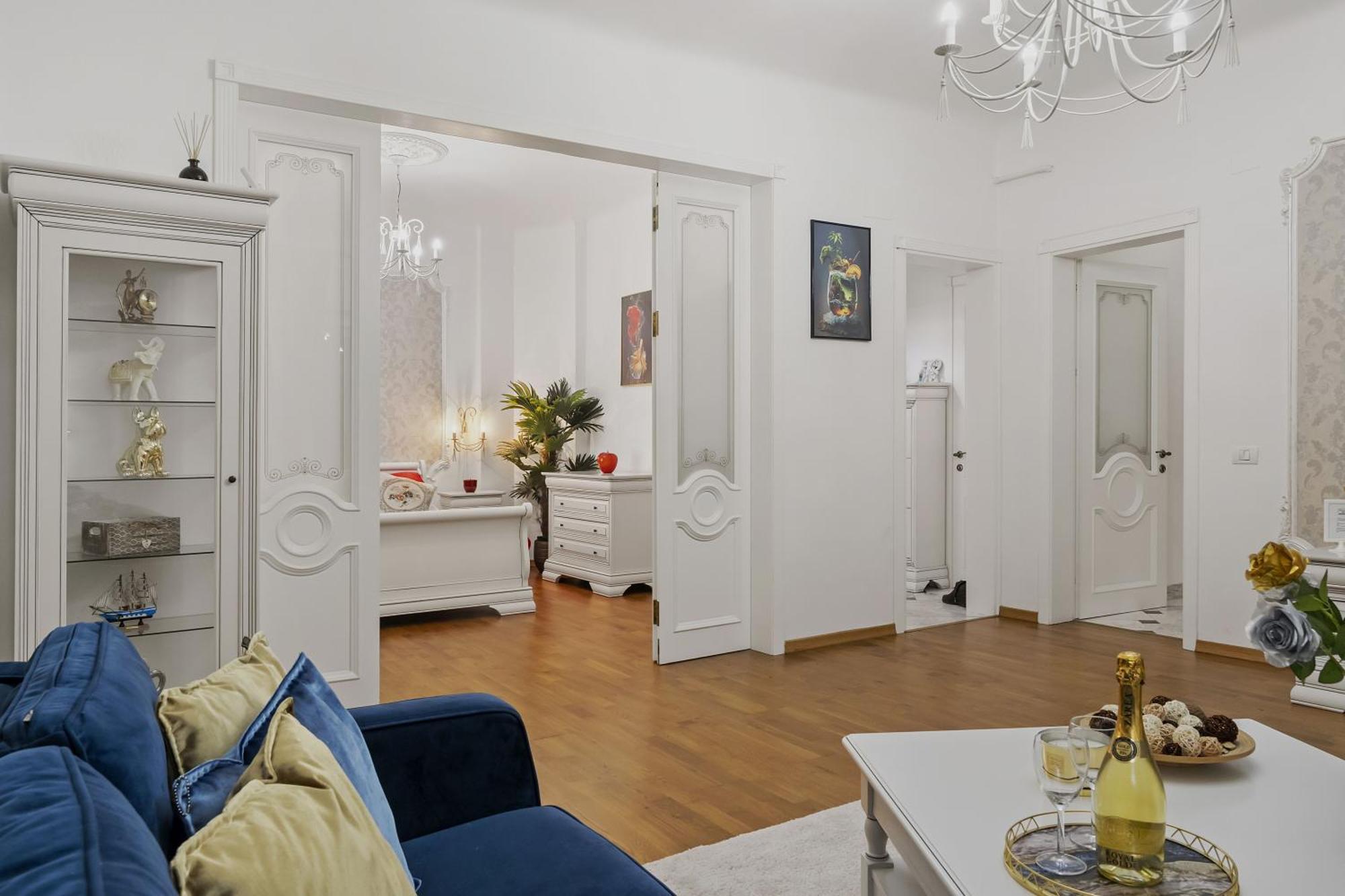 Sweet Luxury Three Rooms Apartment City Center Universitate Bucureşti Eksteriør bilde
